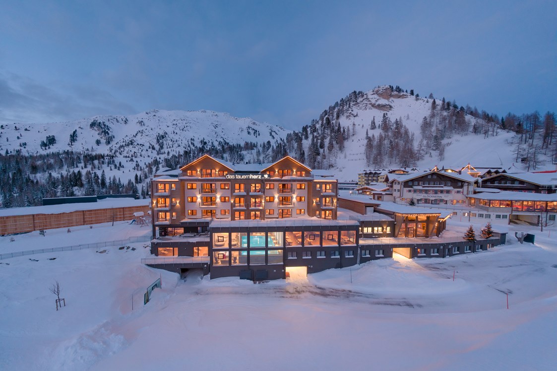 Skihotel: Hotelanlage - das Tauernherz