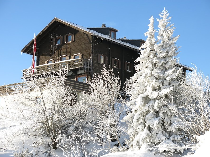 Skihotel: Kranabethhütte im Winter  - Kranabethhütte