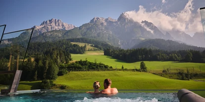 Hotels an der Piste - Skiverleih - Infinity Sky-Pool - Hotel Salzburger Hof Leogang