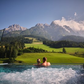 Skihotel: Infinity Sky-Pool - Hotel Salzburger Hof Leogang