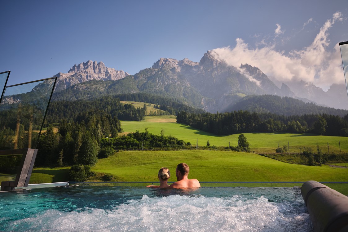 Skihotel: Infinity Sky-Pool - Hotel Salzburger Hof Leogang