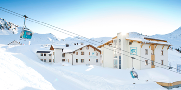 Hotels an der Piste - Hotel-Schwerpunkt: Skifahren & Wellness - Hotel Maiensee direkt im Schnee sowie an Piste und Sesselbahn
St.Christoph - Galzig - Hotel Maiensee