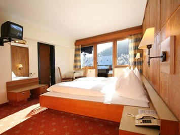 Hotel Tiroler ADLER Bed & Breakfast Zimmerkategorien Lanzimmer