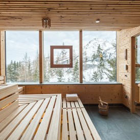 Skihotel: Verschiedene Saunen und Dampfbad mit Panoramaview - Holzhotel Forsthofalm