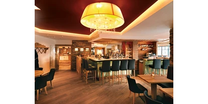 Hotels an der Piste - Skiverleih - Hotelbar - Aktivhotel Alpendorf
