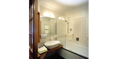 Hotels an der Piste - Skiverleih - Bad- Romantiksuite - Aktivhotel Alpendorf