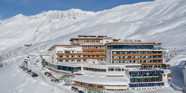 Hotels an der Piste - Ötztal - Frontaufnahme Hotel - Ski- & Golfresort Hotel Riml