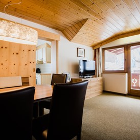 Skihotel: Apartment Ahornspitze 80m² für 6 - 8 Personen - Aparthotel Dorfplatzl