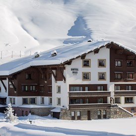 Skihotel: Hotel Außenansicht - Hotel Ulli