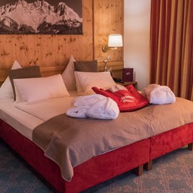 Skihotel: Doppelzimmer Ambiente - Natürliche Materialien und die frische Bergluft sorgen für ein angenehmes Wohnklima - Das Seiwald