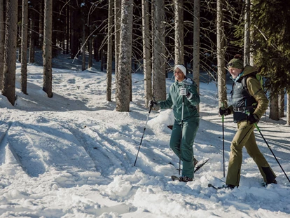 Hotels an der Piste - Skiverleih - Schneeschuhwandern als Ausgleich zum Skifahren. - Hotel Waldfrieden