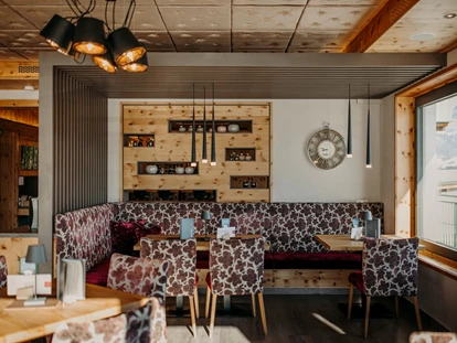 Hotels an der Piste - Skiverleih - Wintergarten und Zirbenstube - Hotel Waldfrieden