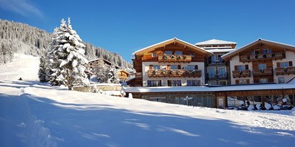 Hotels an der Piste - Skikurs direkt beim Hotel: eigene Skischule - Kinderfreies Berghotel DER KÖNIGSLEITNER direkt an der Piste - Berghotel Der Königsleitner - adults only
