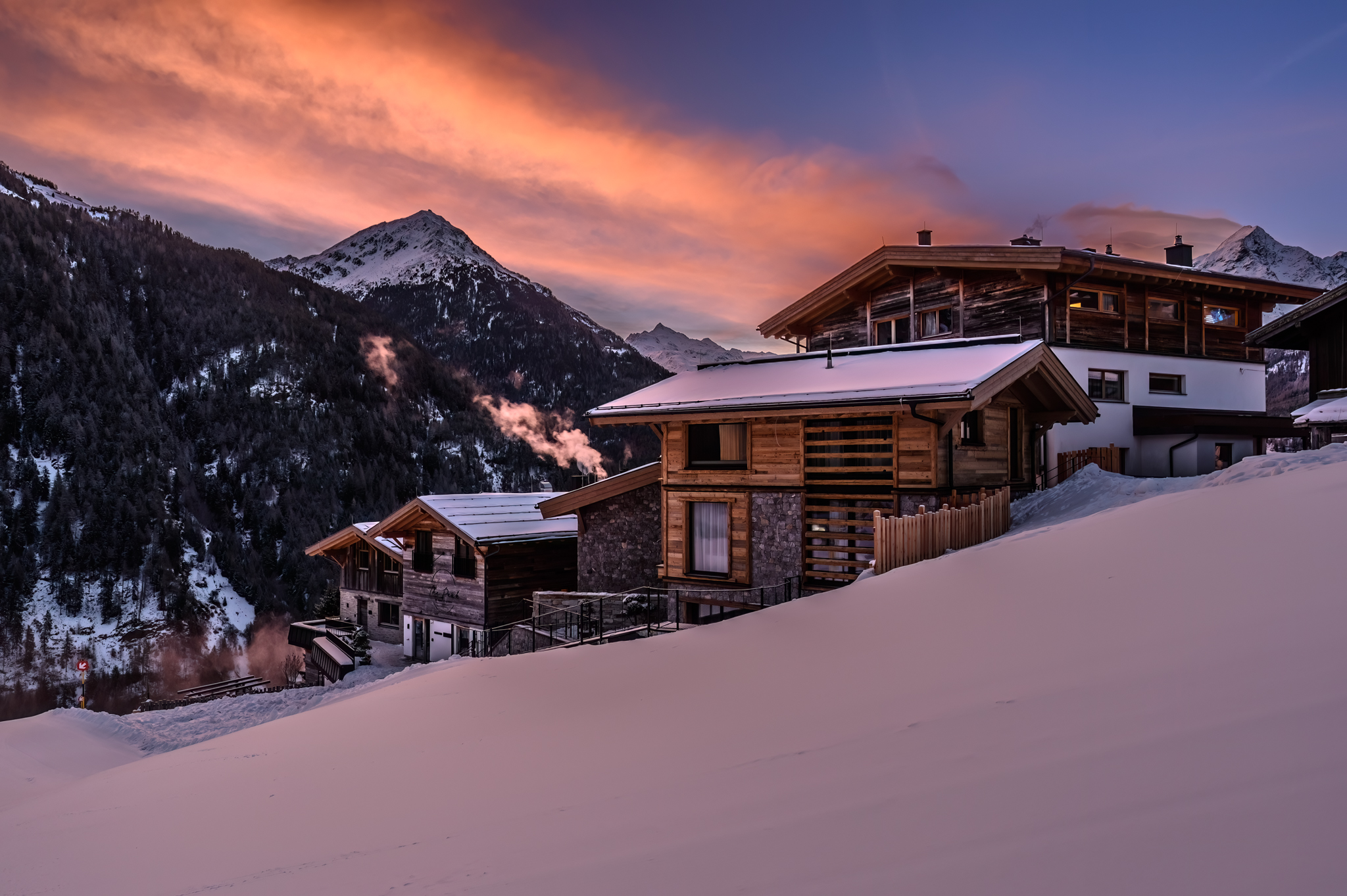 Hotels an der Piste - Trockenraum - Tirol - Außenansicht - The Peak Sölden
