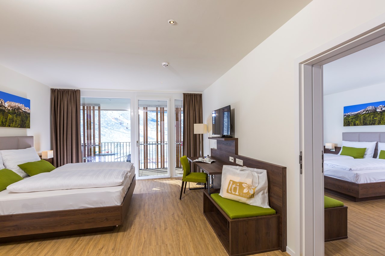 Alpenhotel Kaiserfels Zimmerkategorien Familienunterbringung mit Verbindungstür