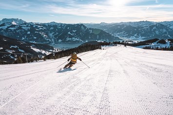 Skihotel: Skifahren auf der Zeller Schmittenhöhe mit Seeblick - Hotel Sonnblick