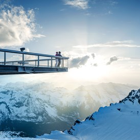 Skihotel: Aussichtsplattform am Kitzsteinhorn auf über 3.000 Meter  - Hotel Sonnblick