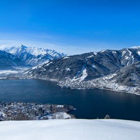 Skihotel: Ausblick auf den Zeller See - Hotel Sonnblick