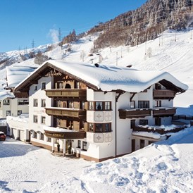 Skihotel: Hotel Garni Landhaus Strolz