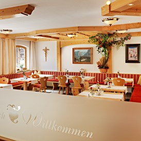 Skihotel: Frühstücksraum - Hotel Garni Landhaus Strolz