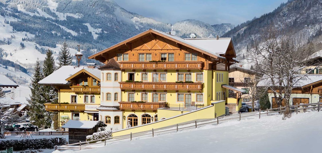 Skihotel: Das Untermüllnergut im Winter - Landhotel Untermüllnergut
