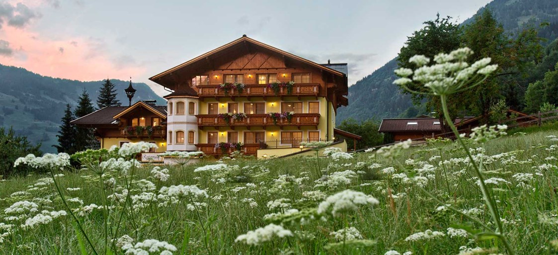 Skihotel: Das Untermüllnergut im Sommer - Landhotel Untermüllnergut
