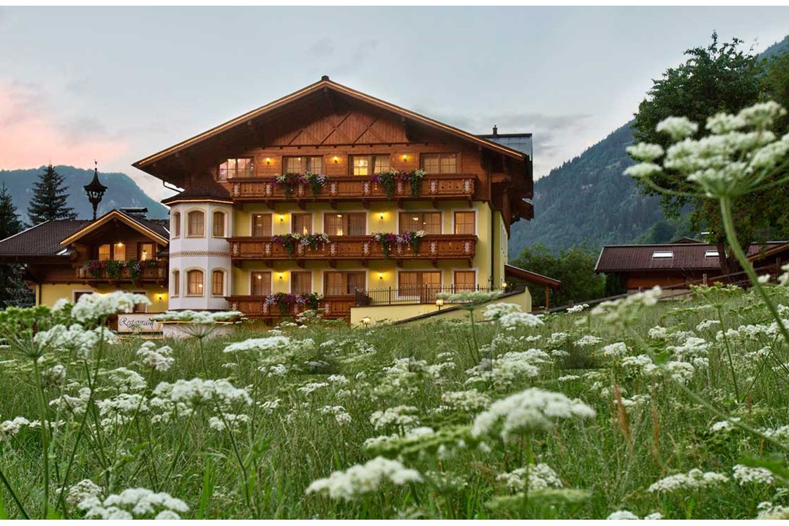 Skihotel: Das Untermüllnergut im Sommer - Landhotel Untermüllnergut