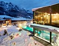Skihotel: Beheizter Thermalpool im Mountain Spa (exklusiv für Erwachsene) mit Inneneinstieg und kuscheligen 33° C. - Good Life Resort die Riederalm ****S