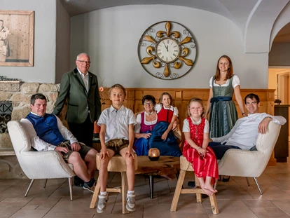 Hotels an der Piste - PLZ 6373 (Österreich) - Ihre Gastgeber 
Familie Herbst - Good Life Resort die Riederalm ****S