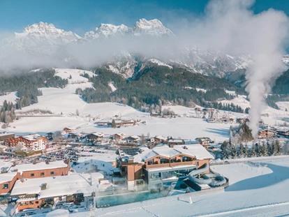 Hotels an der Piste - PLZ 6373 (Österreich) - Hotel Riederalm aus der Vogelperspektive - Good Life Resort die Riederalm ****S