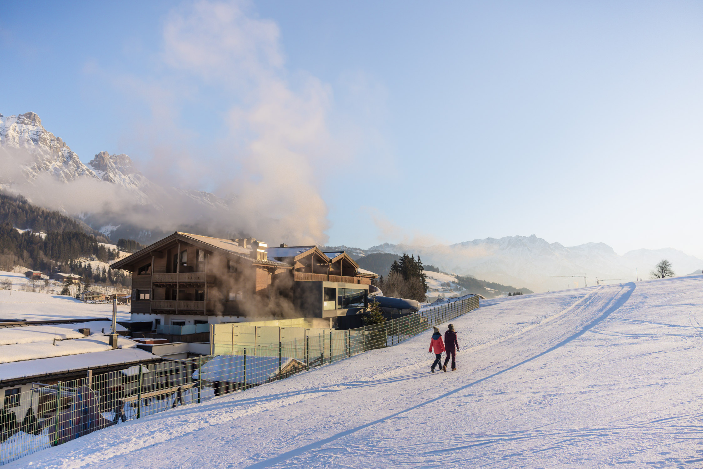 Skihotel: Winterwanderungen ab Hotel - Good Life Resort die Riederalm ****S