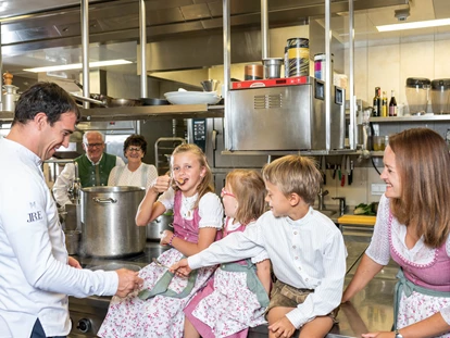 Hotels an der Piste - PLZ 6373 (Österreich) - Familienbetrieb - Good Life Resort die Riederalm ****S