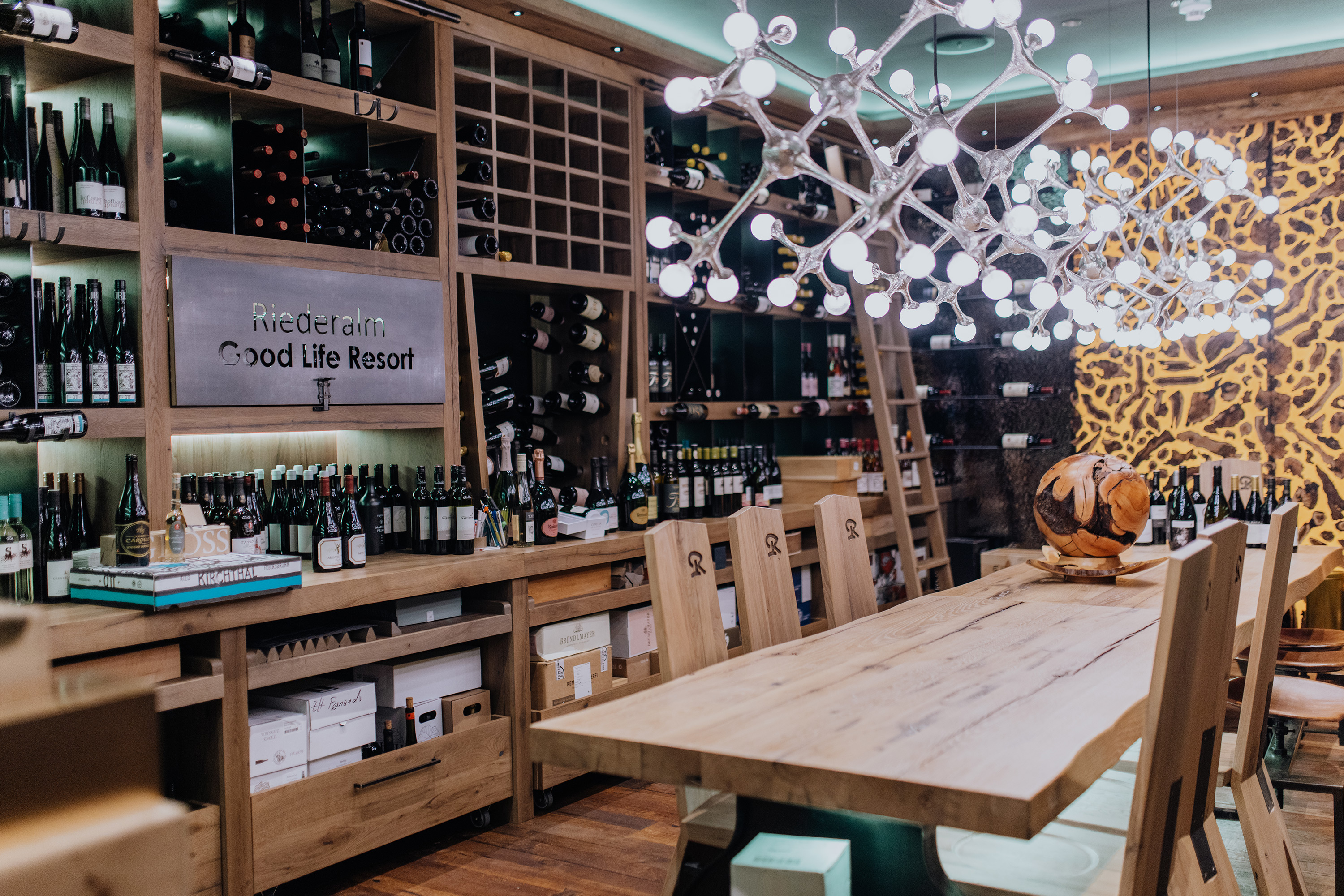 Skihotel: Weinkeller "Weinblick" - Good Life Resort die Riederalm ****S