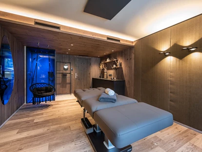 Hotels an der Piste - PLZ 6373 (Österreich) - Massageraum für verschiedene Massagen & Gesichtsbehandlungen - Good Life Resort die Riederalm ****S
