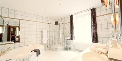 Hotels an der Piste - Sauna - Kappl (Kappl) - Beispielbild Bad "Suite Rendl" - Hotel Post