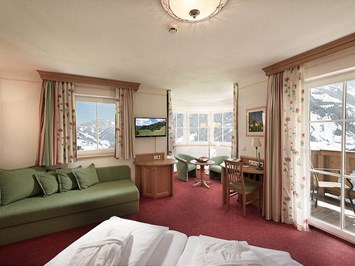 4* Hotel Bergzeit  Zimmerkategorien Panoramazimmer Sonnblick