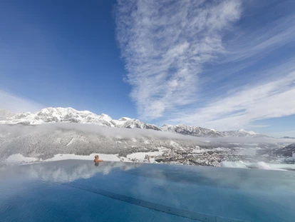 Hotels an der Piste - Skiverleih - Hotel Schütterhof****Schladming/Rohrmoos: Wellness auf 2000 Quadratmeter mit beheiztem Infinitypool, Panoramasaunen, Massagen & Anwendungen, Family Spa & Fitness - Hotel Schütterhof GmbH