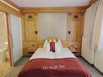 **** Hotel Alpenrose Zauchensee Zimmerkategorien Doppelzimmer Kat. 2