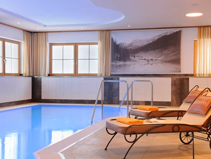 Hotels an der Piste - Skikurs direkt beim Hotel: für Kinder - Schwimmbad mit Gegenstrom - **** Hotel Alpenrose Zauchensee