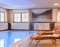 Skihotel: Schwimmbad mit Gegenstrom - **** Hotel Alpenrose Zauchensee
