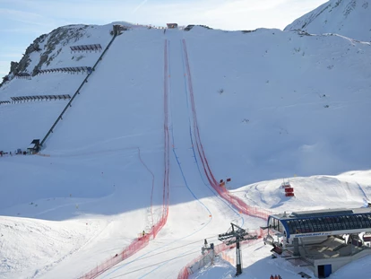 Hotels an der Piste - Skikurs direkt beim Hotel: für Kinder - Weltcupstart beim Gamskogel Gipfelkreuz - **** Hotel Alpenrose Zauchensee