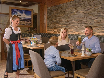 Hotels an der Piste - Skiverleih - Familotel Zauchenseehof