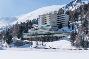 Skihotel: Panorama Hotel Turracher Höhe - Außenansicht  - Panorama Hotel Turracher Höhe