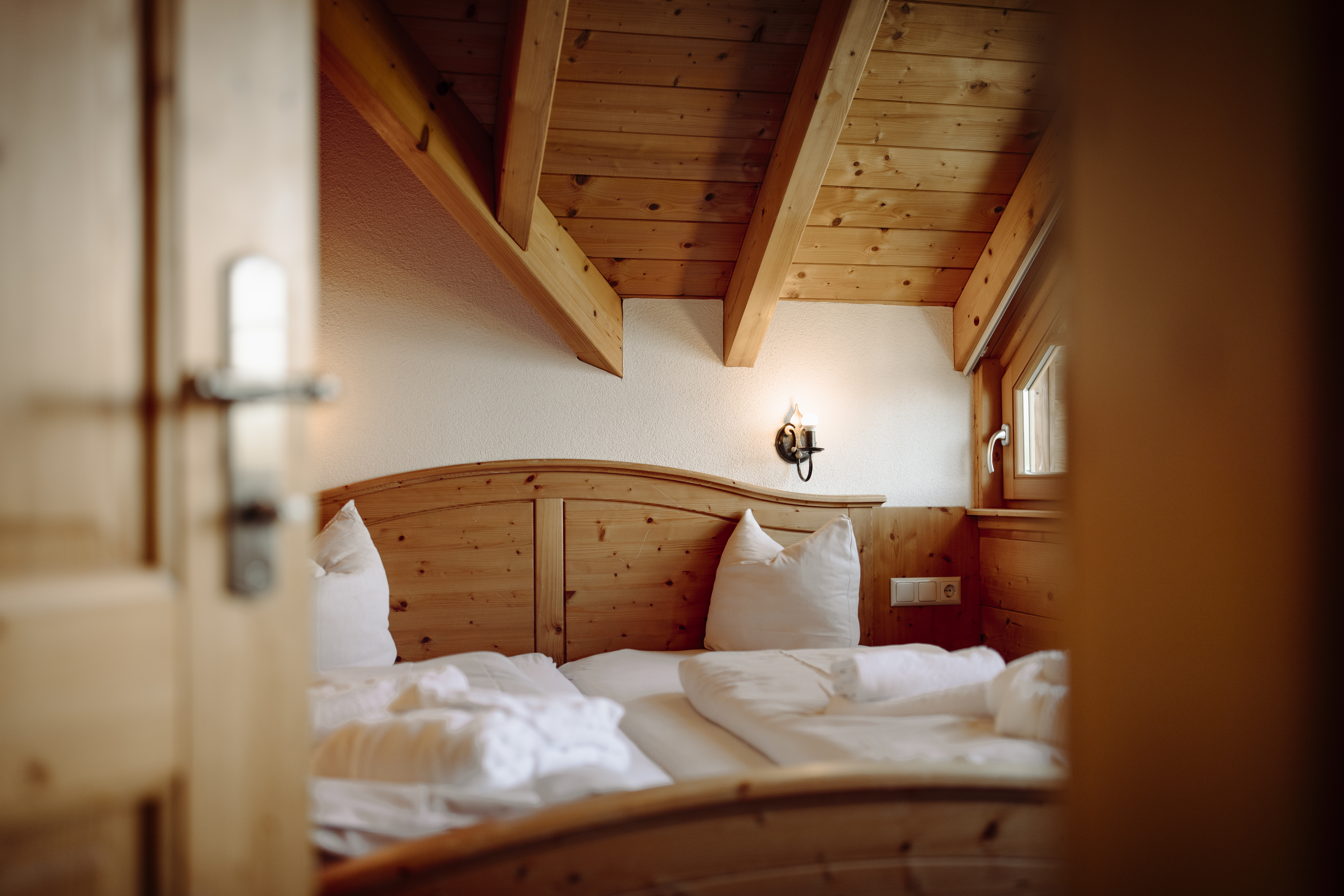 Skihotel: Almhotel Edelweiss | Almdorf Reiteralm - Wohnen | Schlafen