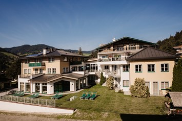 Skihotel: Aussenansicht - Alpina Wagrain**** 