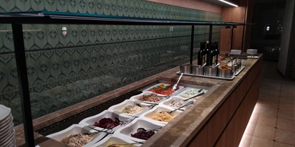 Hotels an der Piste - Mellau - Unser Salatbuffet - Ski- und Aktivhotel Almhof Rupp