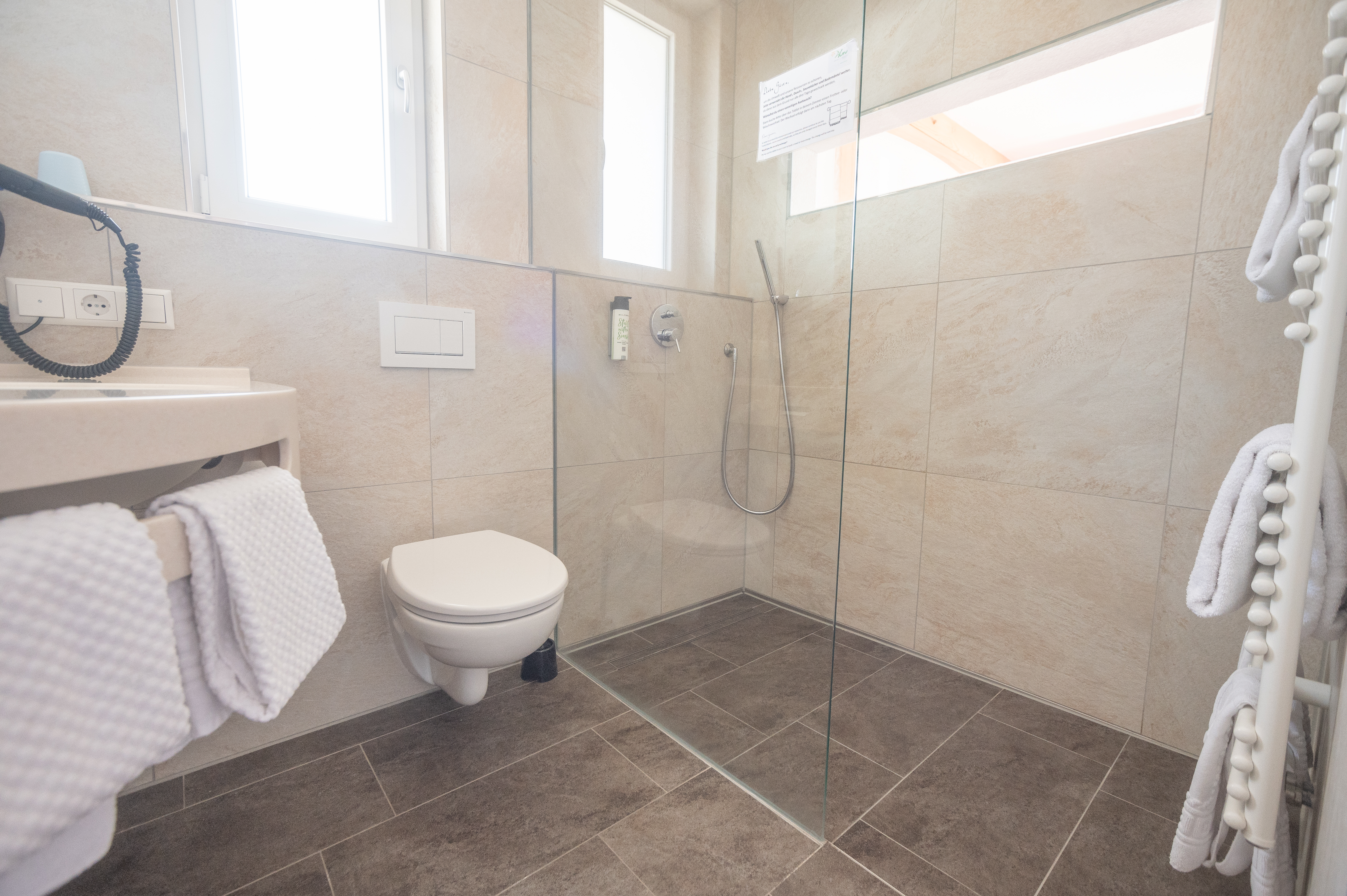 Skihotel: Bad Deluxe und Komfort Doppelzimmer - Bergseele Privat- & Retreathotel Schwarzwald