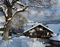 Skihotel: Panorama Lodge Sonnenalm mit Blick zur Fatima Kapelle - Panorama Lodge Sonnenalm Hochschwarzwald