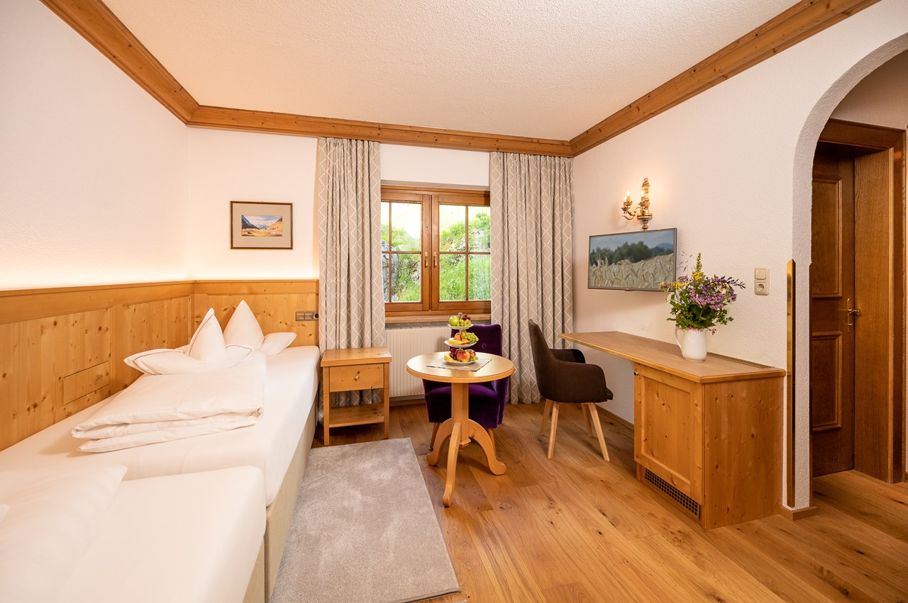 Hotel Enzian Zimmerkategorien Zweibett Zimmer