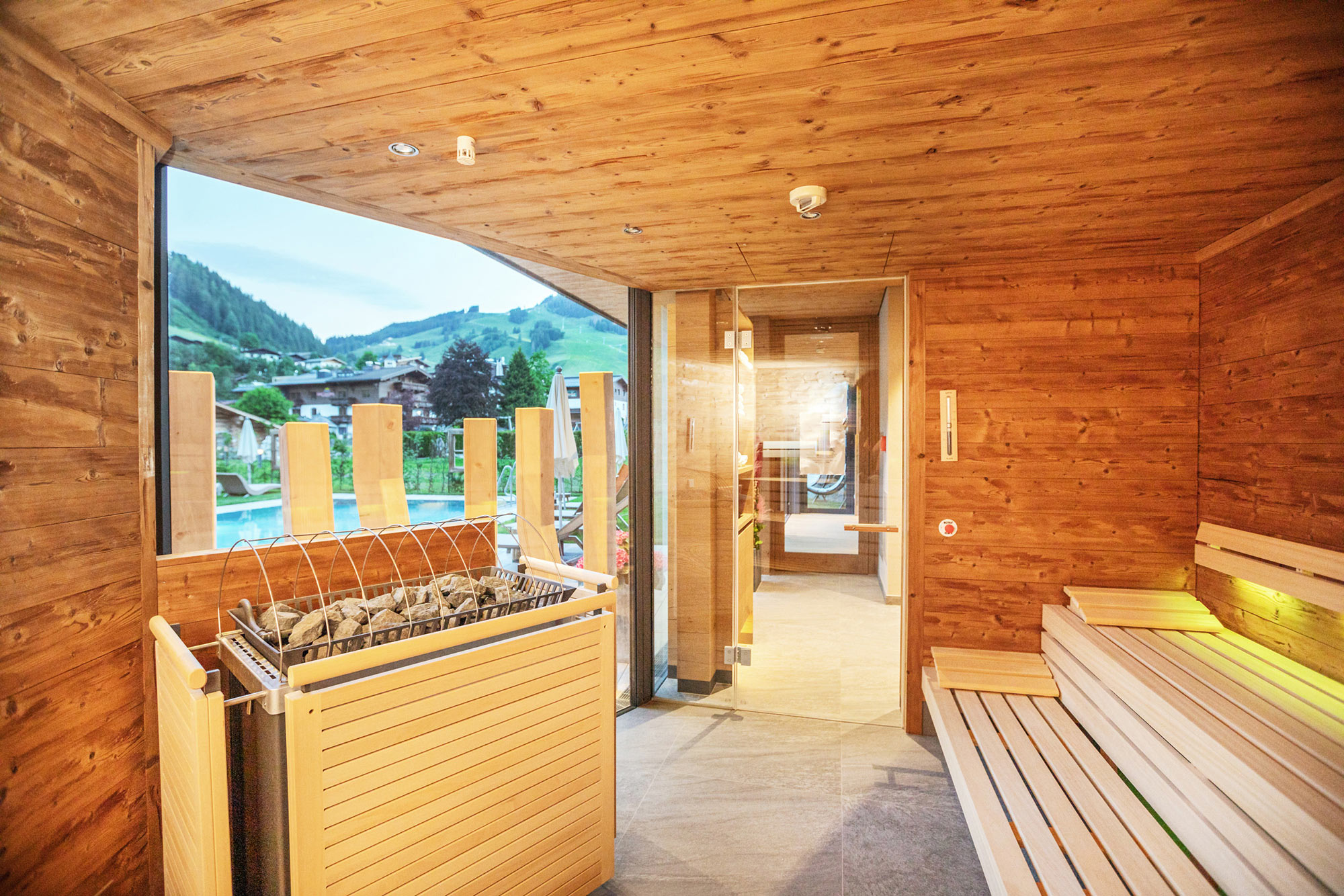 Hotels an der Piste - Verpflegung: Halbpension - Saalbach Hinterglemm - Finnische Sauna mit Panoramablick im Rosentalerhof Hotel & Appartements  - Rosentalerhof Hotel und Appartements